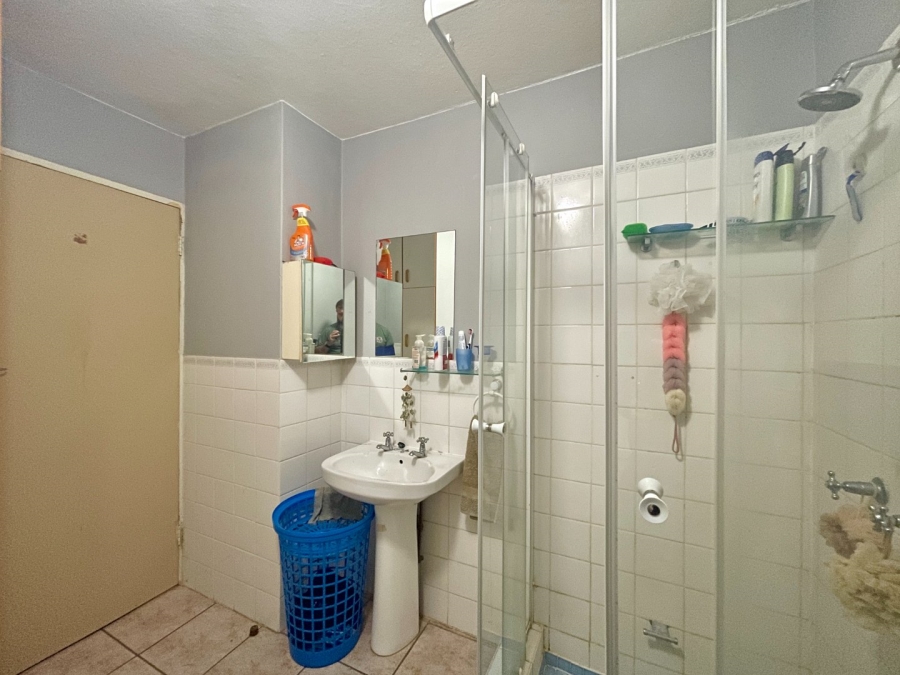 3 Bedroom Property for Sale in Die Hoewes Gauteng