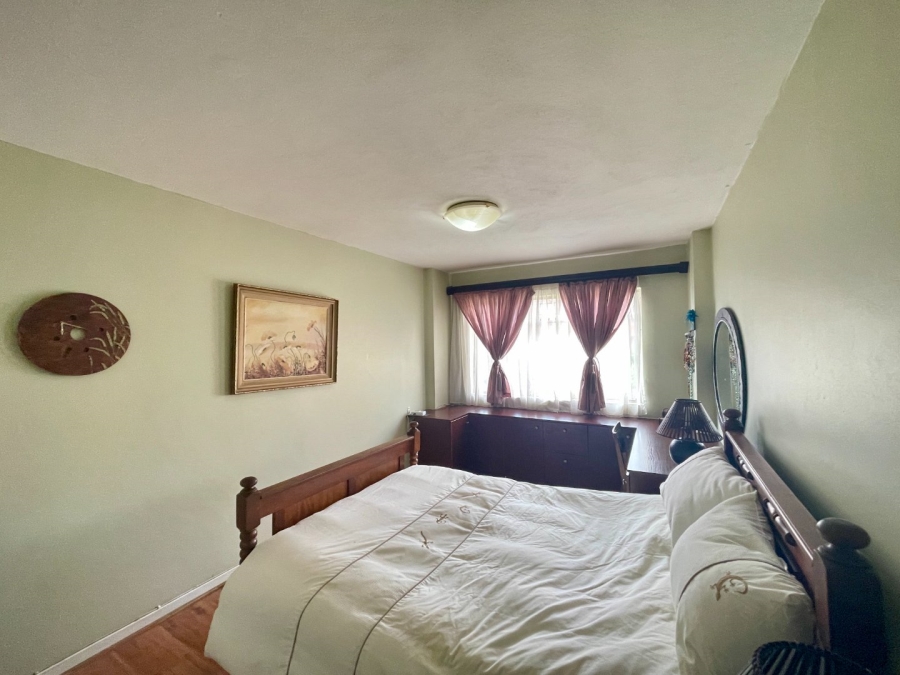3 Bedroom Property for Sale in Die Hoewes Gauteng