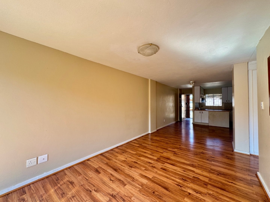 3 Bedroom Property for Sale in Die Hoewes Gauteng