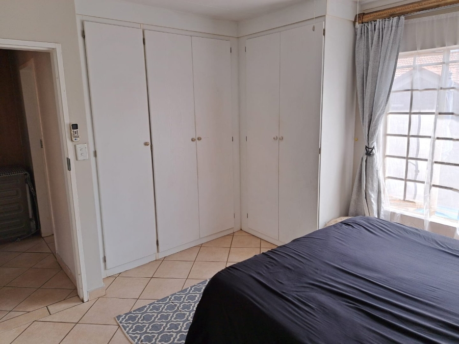 3 Bedroom Property for Sale in Sinoville Gauteng