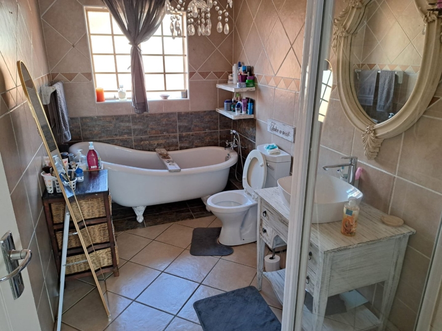 3 Bedroom Property for Sale in Sinoville Gauteng