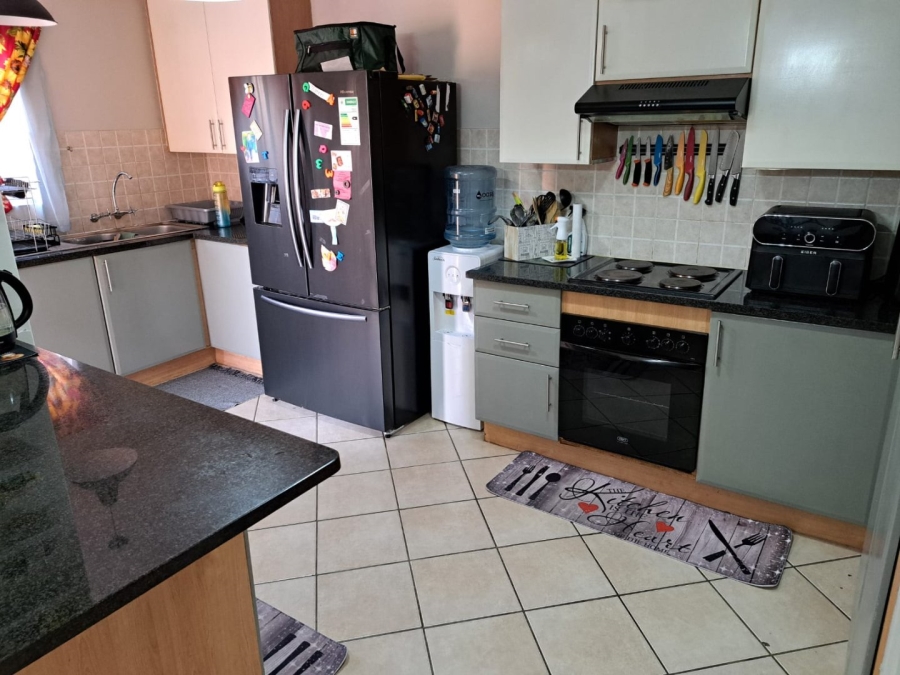 3 Bedroom Property for Sale in Sinoville Gauteng