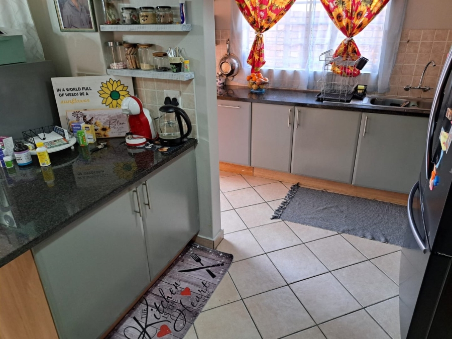 3 Bedroom Property for Sale in Sinoville Gauteng