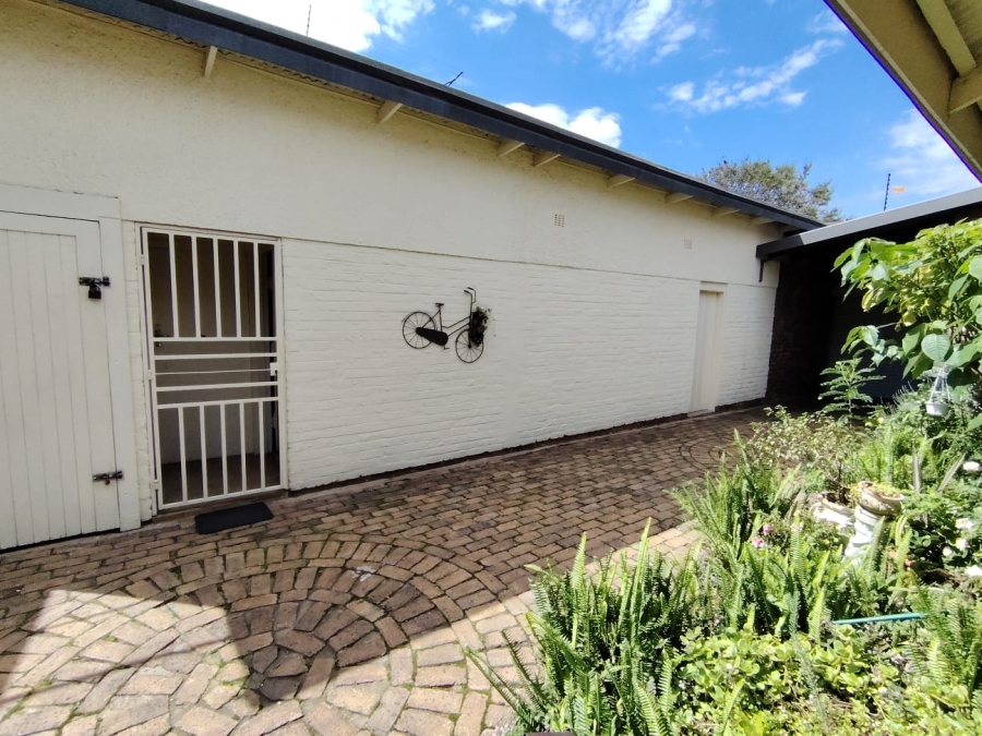 3 Bedroom Property for Sale in Wychwood Gauteng