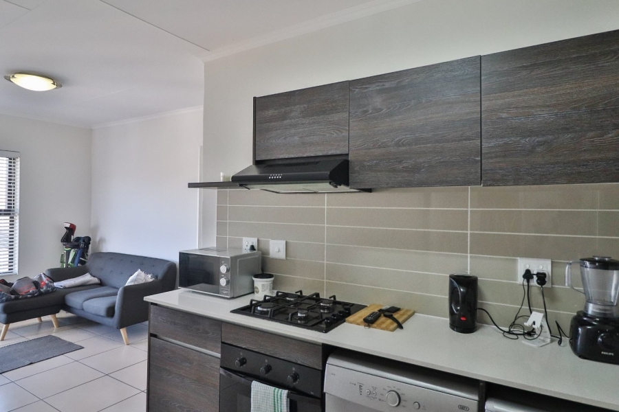 To Let 1 Bedroom Property for Rent in Olivedale Gauteng