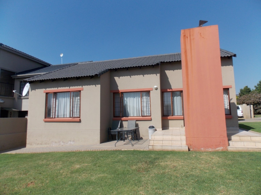 3 Bedroom Property for Sale in Thatchfield Estate Gauteng