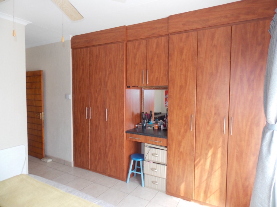 3 Bedroom Property for Sale in Thatchfield Estate Gauteng