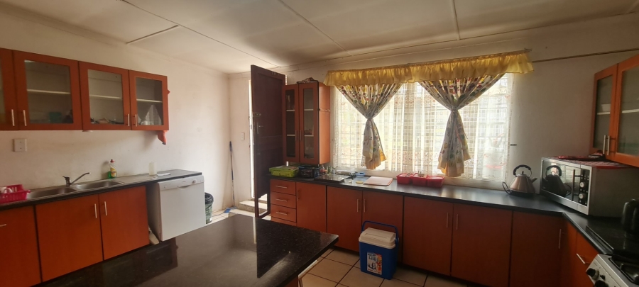 2 Bedroom Property for Sale in Comet Gauteng