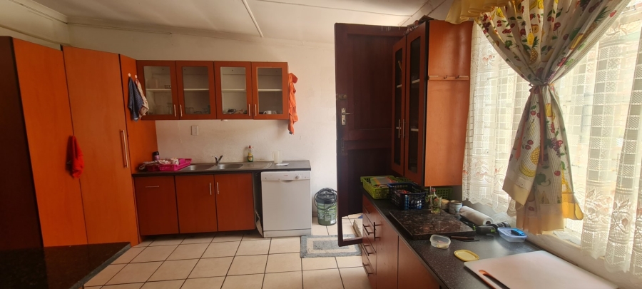 2 Bedroom Property for Sale in Comet Gauteng
