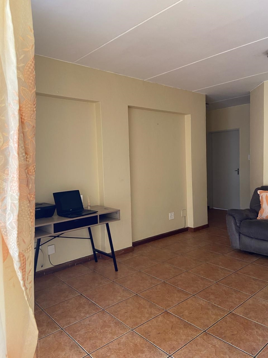 To Let 3 Bedroom Property for Rent in Clubview Gauteng