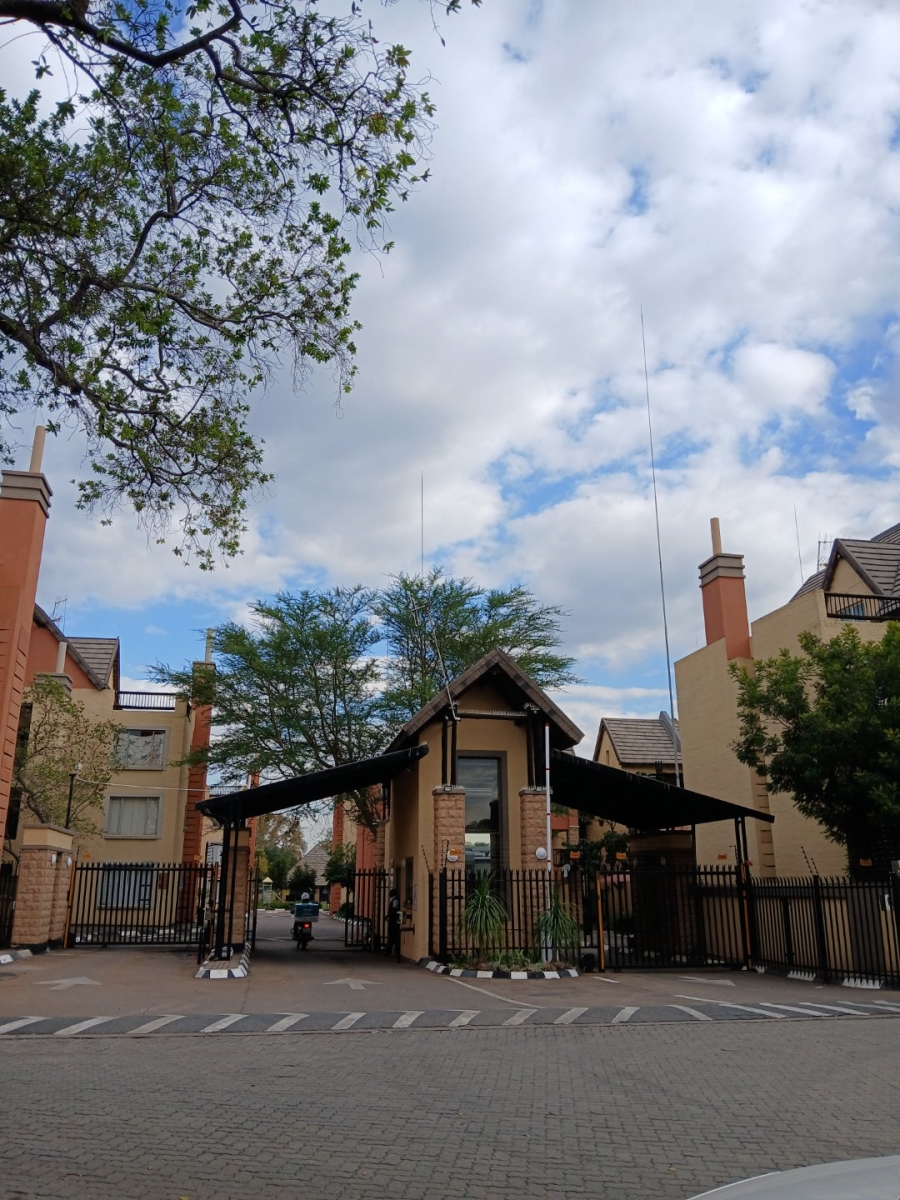 To Let 3 Bedroom Property for Rent in Clubview Gauteng