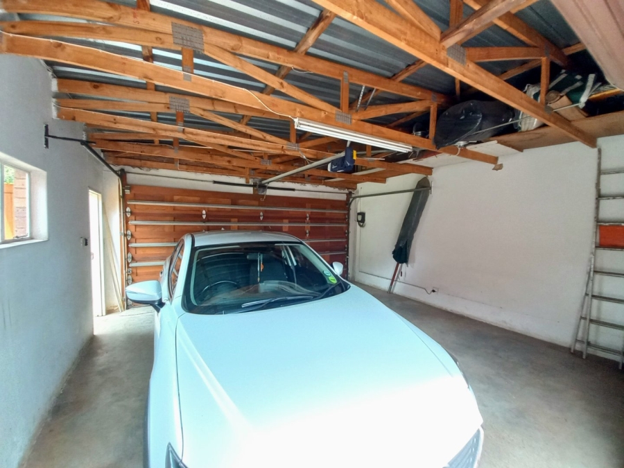 3 Bedroom Property for Sale in Harmelia Gauteng