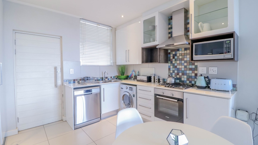 2 Bedroom Property for Sale in Rosebank Gauteng