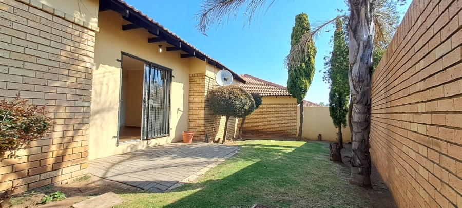 3 Bedroom Property for Sale in Halfway Gardens Gauteng