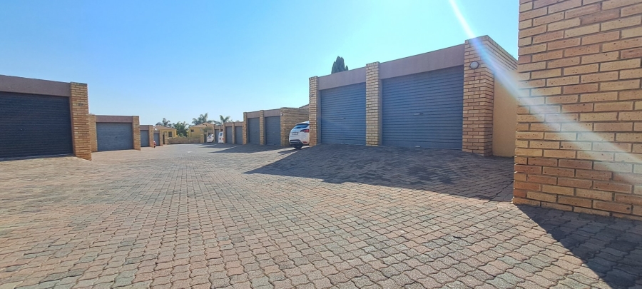 3 Bedroom Property for Sale in Halfway Gardens Gauteng