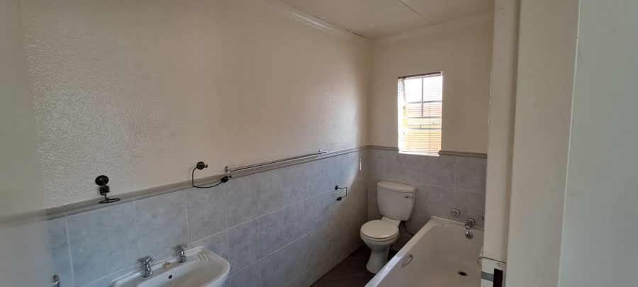 3 Bedroom Property for Sale in Halfway Gardens Gauteng