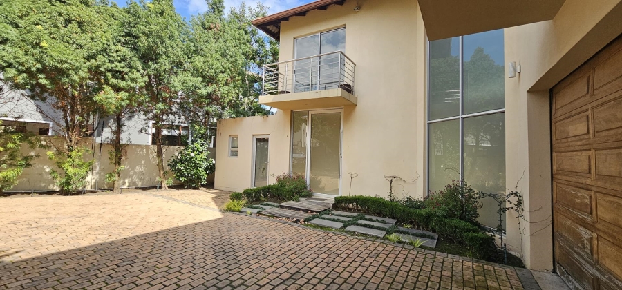 4 Bedroom Property for Sale in Woodmead Gauteng