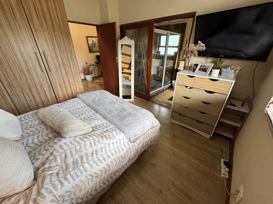 3 Bedroom Property for Sale in Glen Marais Gauteng