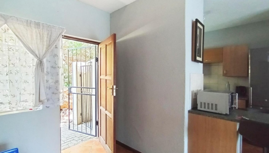 2 Bedroom Property for Sale in La Montagne Gauteng