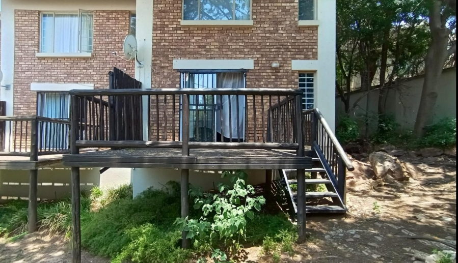 2 Bedroom Property for Sale in La Montagne Gauteng