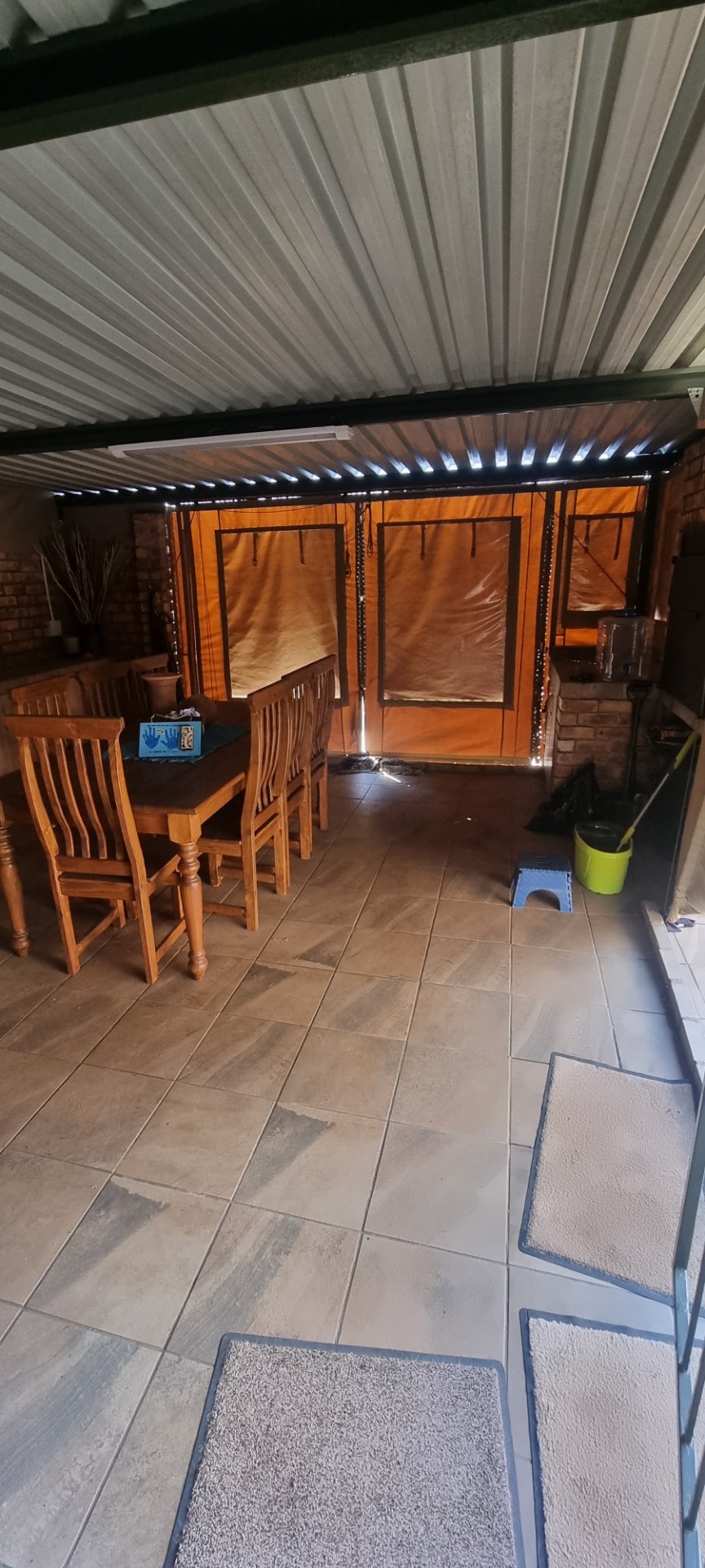 2 Bedroom Property for Sale in Rooihuiskraal North Gauteng