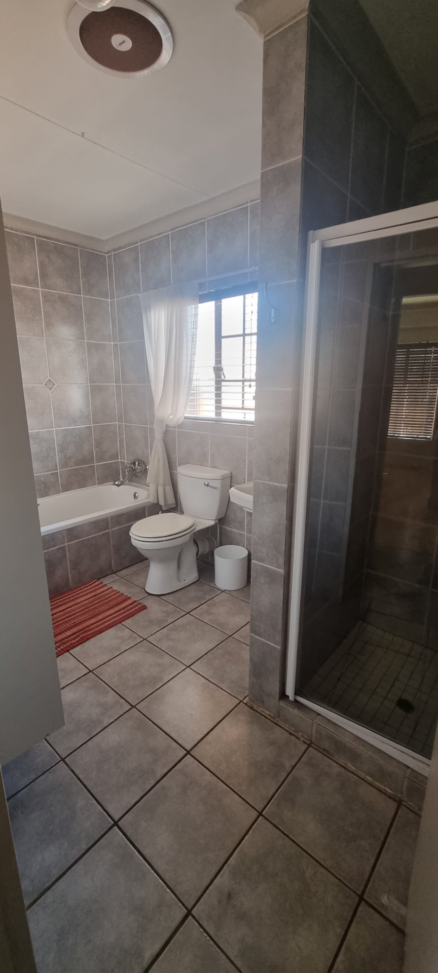 2 Bedroom Property for Sale in Rooihuiskraal North Gauteng