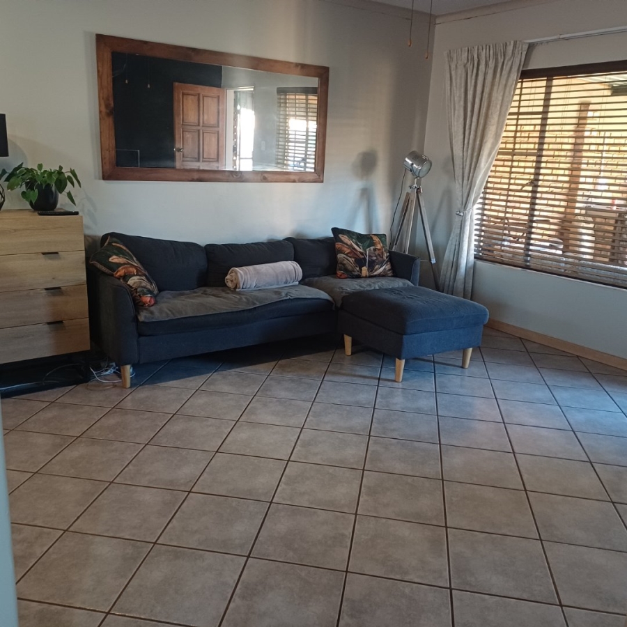 2 Bedroom Property for Sale in Wierdaglen Estate Gauteng