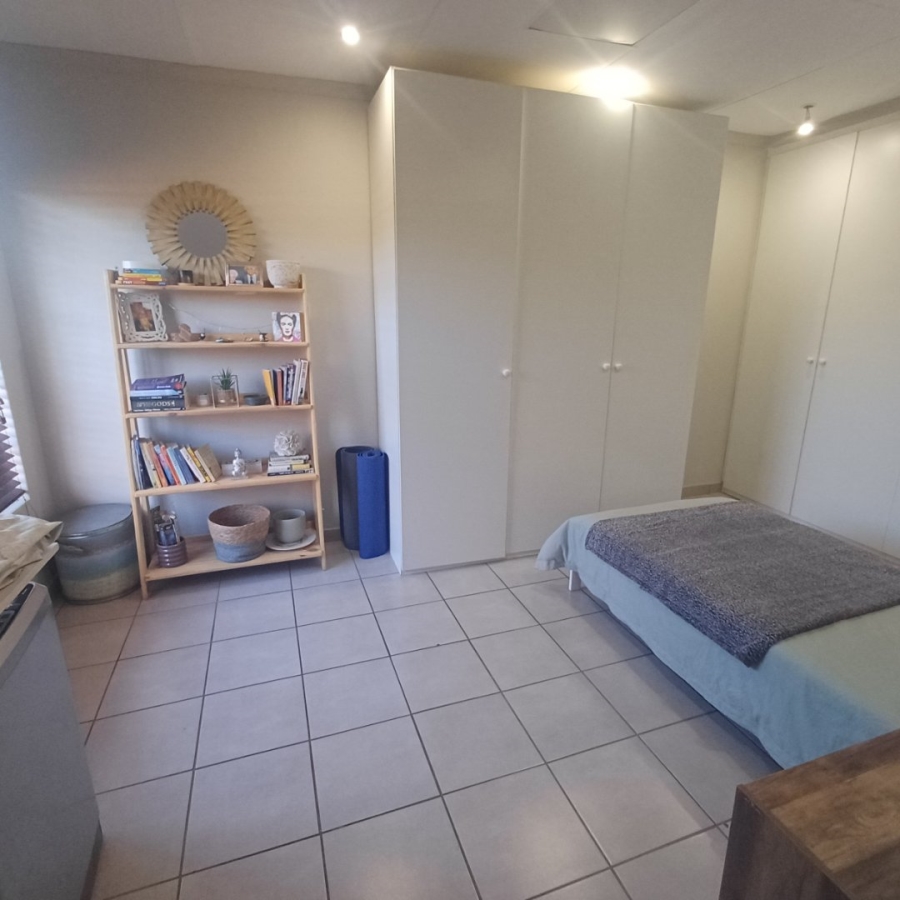 2 Bedroom Property for Sale in Wierdaglen Estate Gauteng