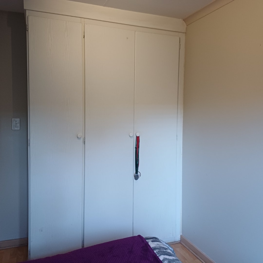 2 Bedroom Property for Sale in Wierdaglen Estate Gauteng