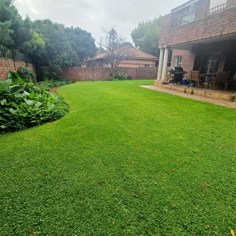 3 Bedroom Property for Sale in Eldoraigne Gauteng