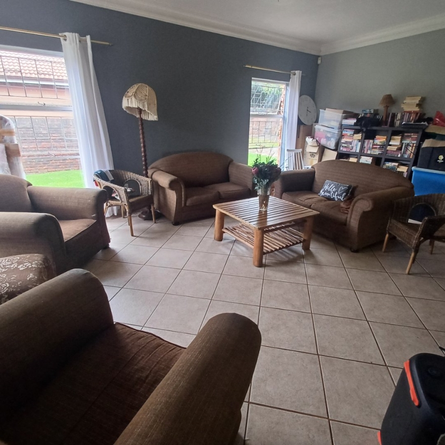 3 Bedroom Property for Sale in Eldoraigne Gauteng