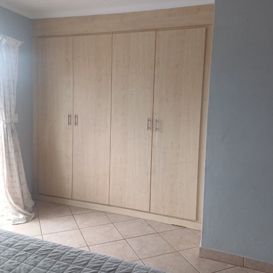 3 Bedroom Property for Sale in Eldoraigne Gauteng