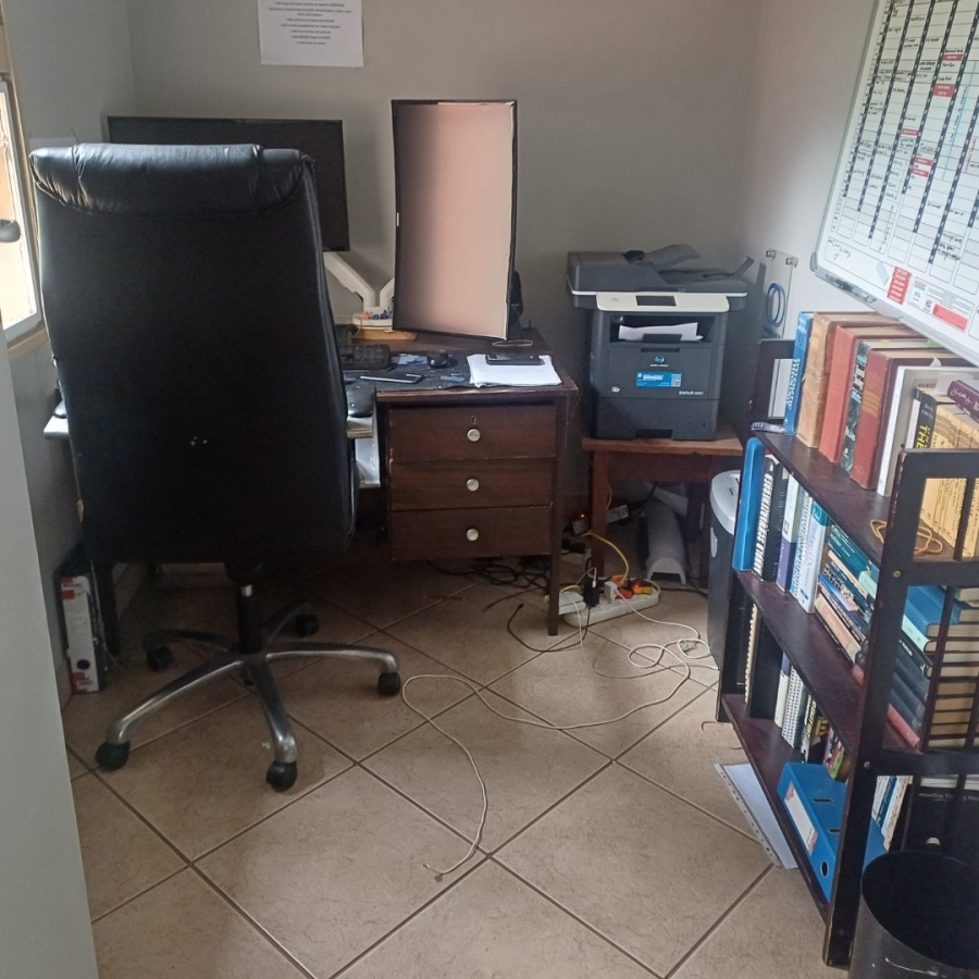 3 Bedroom Property for Sale in Eldoraigne Gauteng