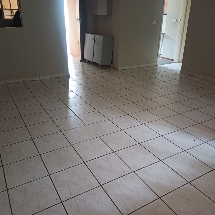 2 Bedroom Property for Sale in Magalieskruin Gauteng