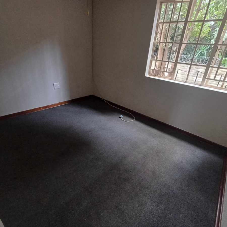 2 Bedroom Property for Sale in Magalieskruin Gauteng