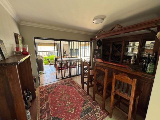 5 Bedroom Property for Sale in Glen Marais Gauteng
