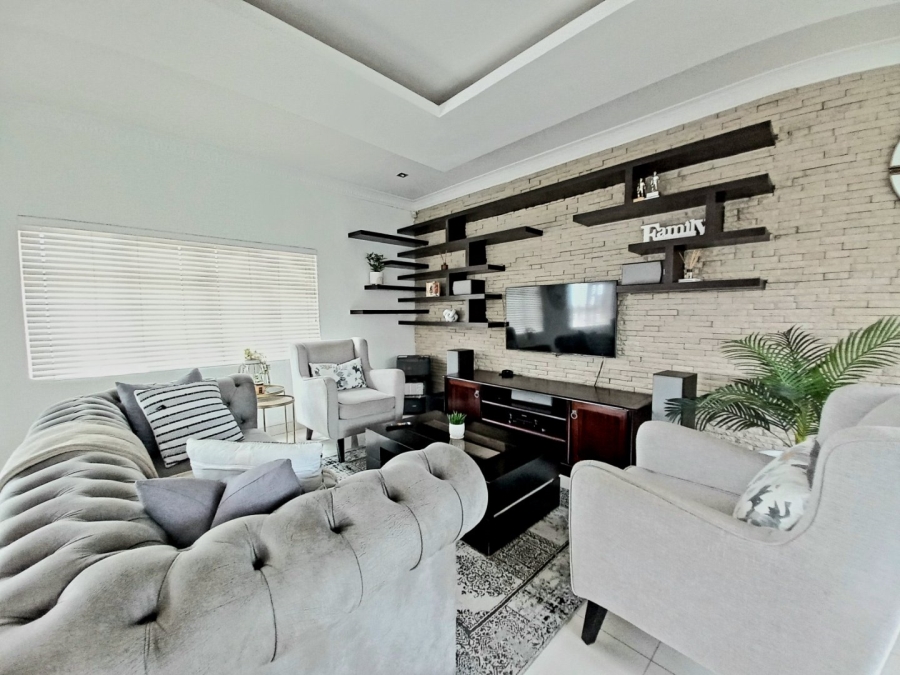 3 Bedroom Property for Sale in Edenvale Central Gauteng