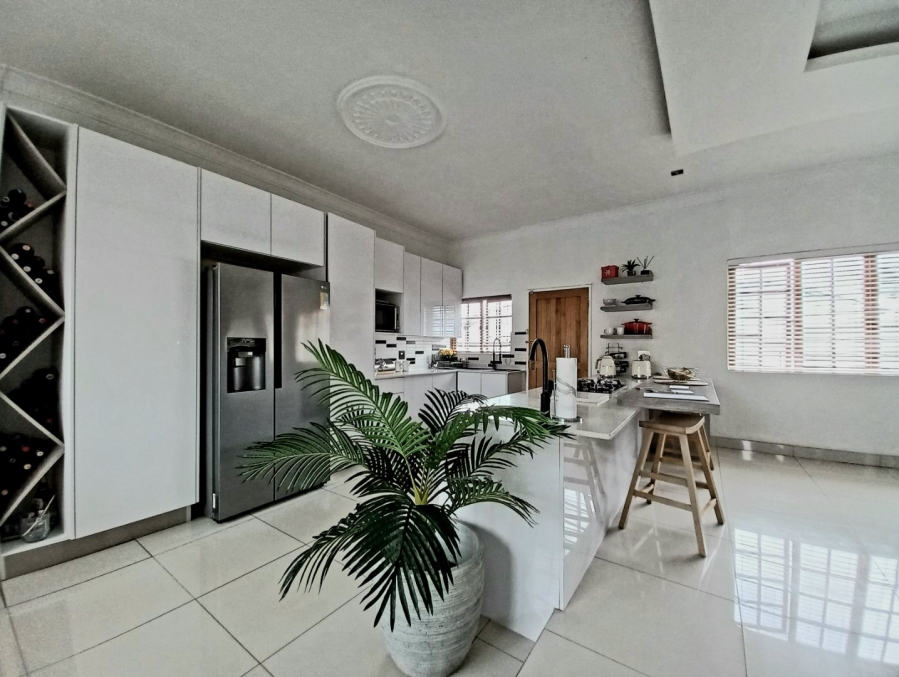 3 Bedroom Property for Sale in Edenvale Central Gauteng