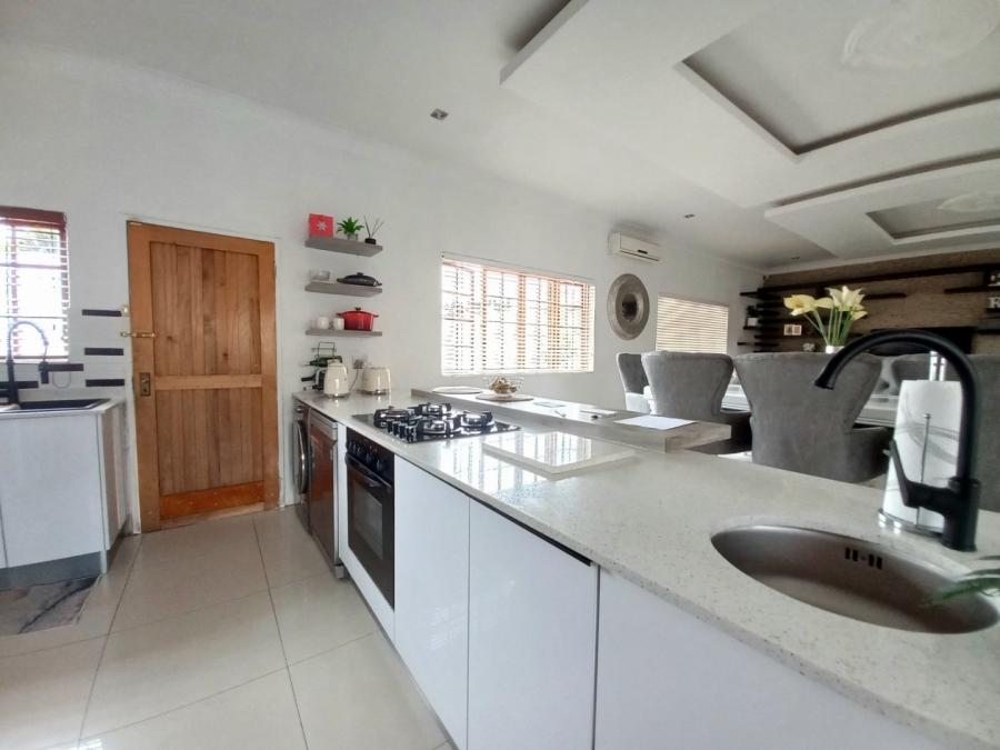 3 Bedroom Property for Sale in Edenvale Central Gauteng