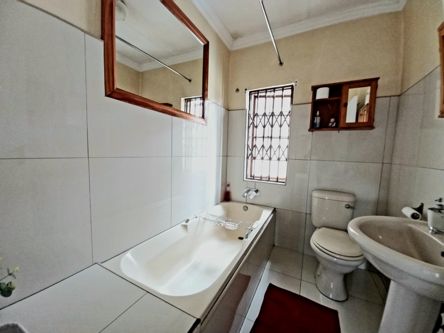 3 Bedroom Property for Sale in Edenvale Central Gauteng