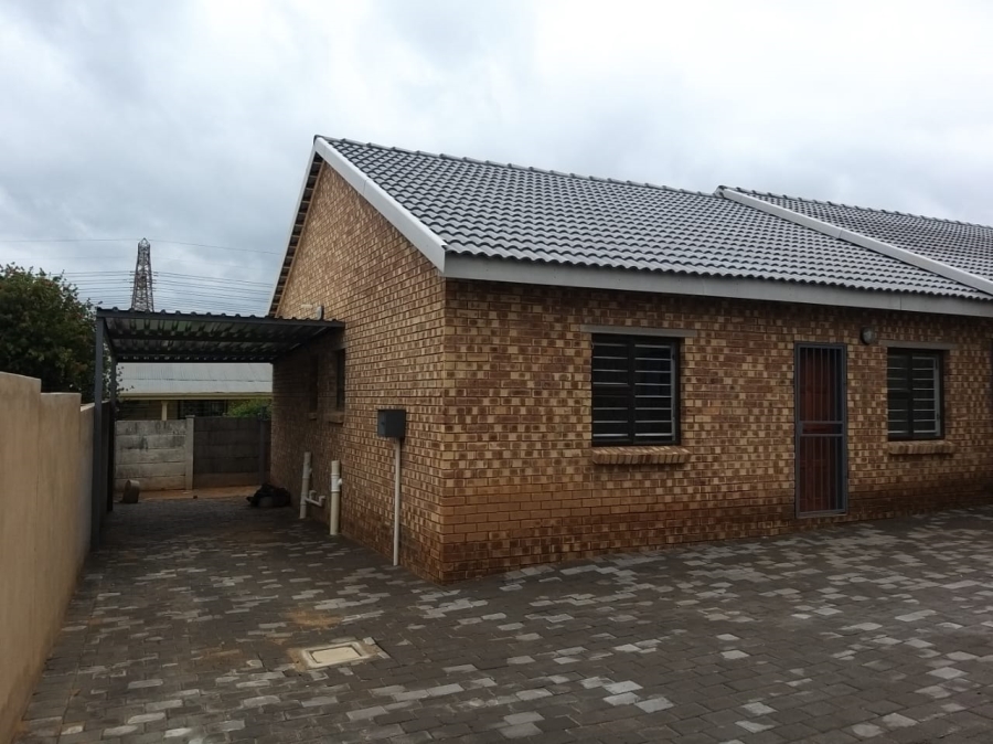 13 Bedroom Property for Sale in Erasmia Gauteng