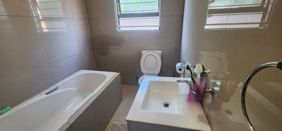13 Bedroom Property for Sale in Erasmia Gauteng