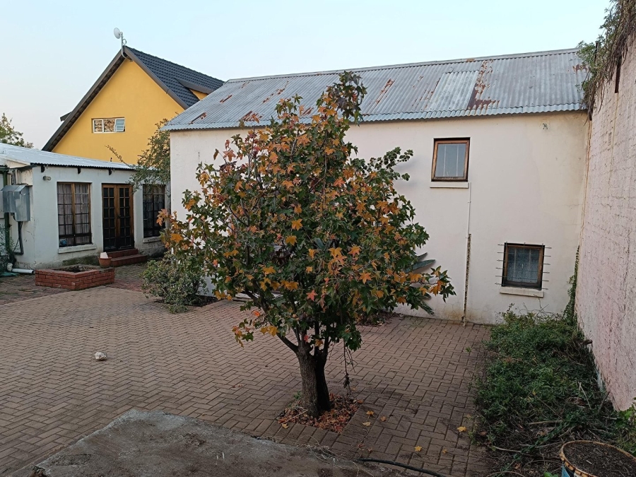 4 Bedroom Property for Sale in Malvern Gauteng