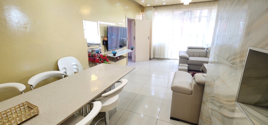 2 Bedroom Property for Sale in Laudium Gauteng