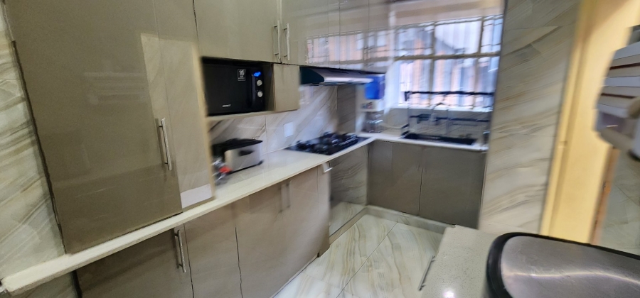 2 Bedroom Property for Sale in Laudium Gauteng