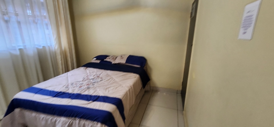 2 Bedroom Property for Sale in Laudium Gauteng