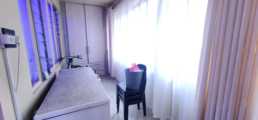 2 Bedroom Property for Sale in Laudium Gauteng