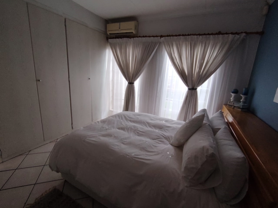 2 Bedroom Property for Sale in Stone Ridge Gauteng