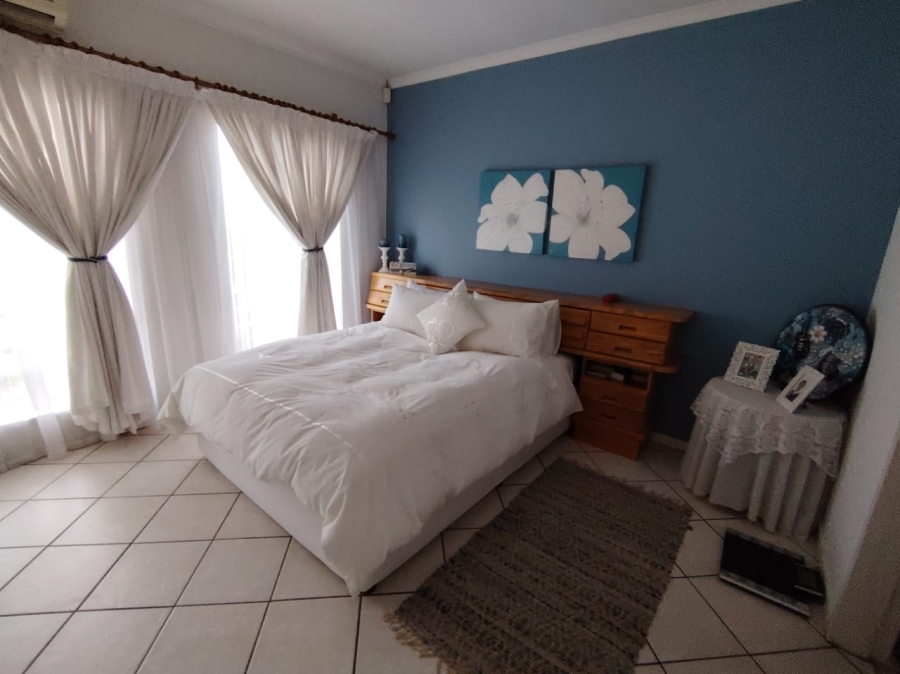 2 Bedroom Property for Sale in Stone Ridge Gauteng