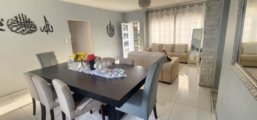  Bedroom Property for Sale in Erasmia Gauteng